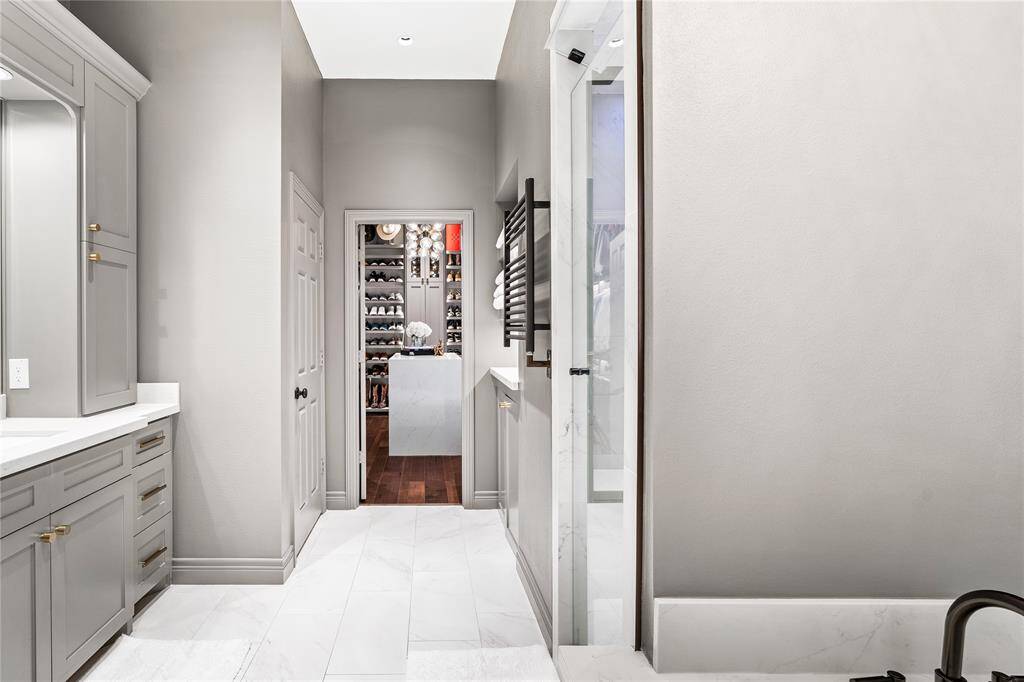 Unbelievable dressing and bath area that would rival the nicest spa! MUST SEE!!! Jason hydrotherapy soaker tub.  Custom chandelier.