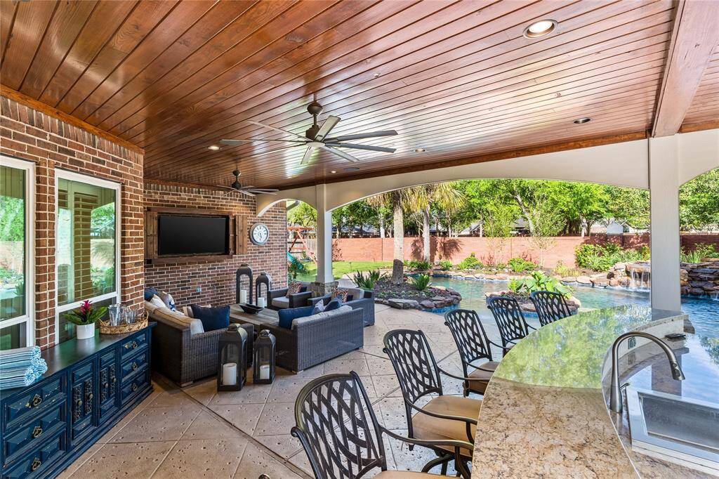 Close up of pool and amenities. Fantastic!