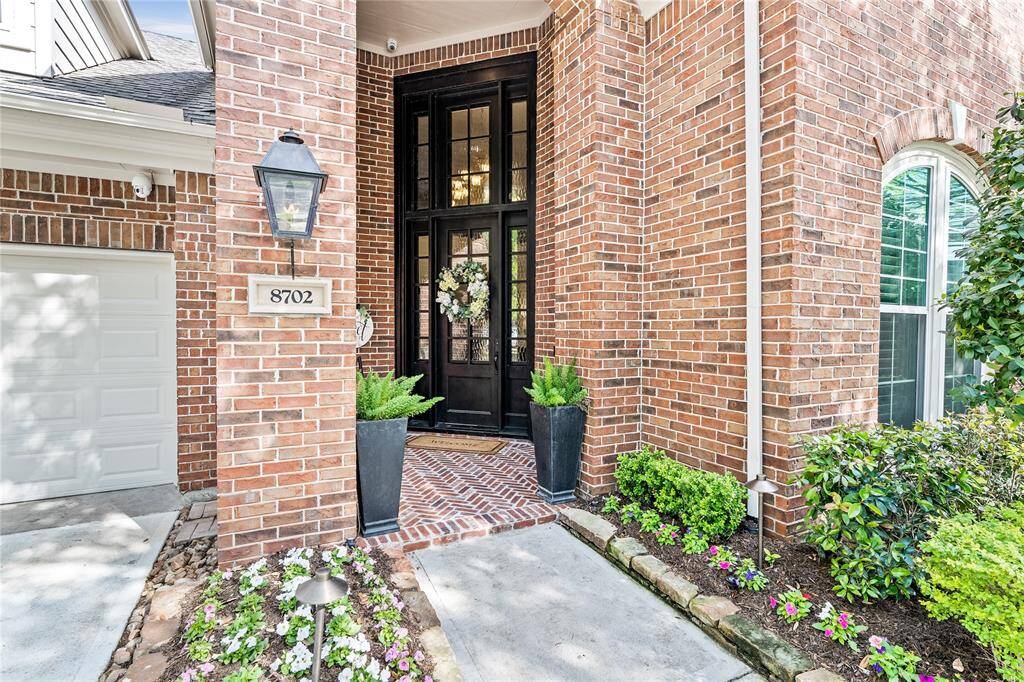 Without a doubt 8702 Chipping Rock Dr. is the best and most updated property in the Enclave and possibly Greatwood!