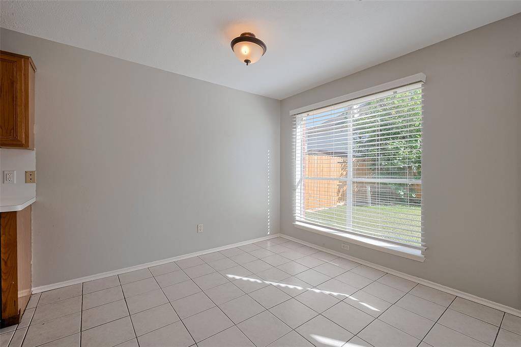 Breakfast nook with beautiful window seating