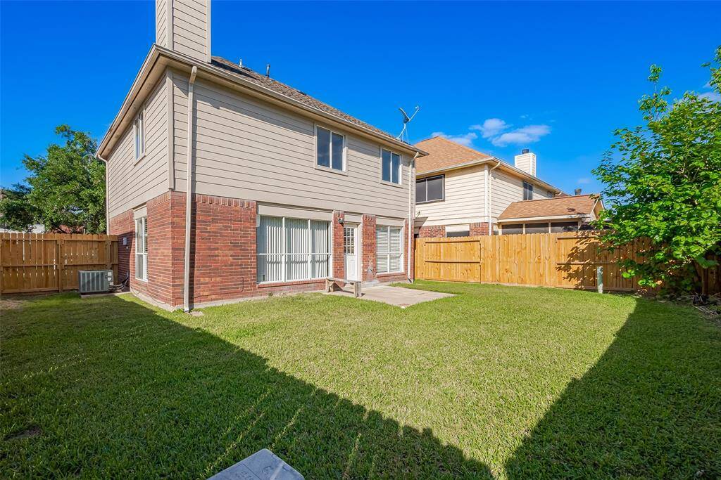 Nice size backyard for family to enjoy