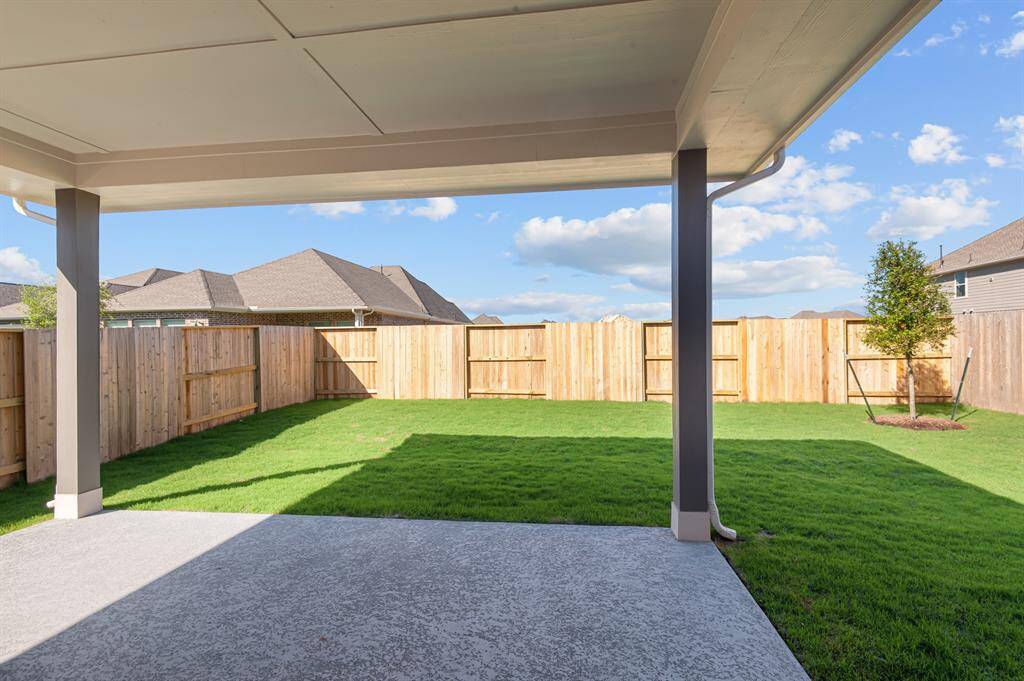 Welcome to The Penmark by David Weekley Homes. Move-In-Ready Now!
