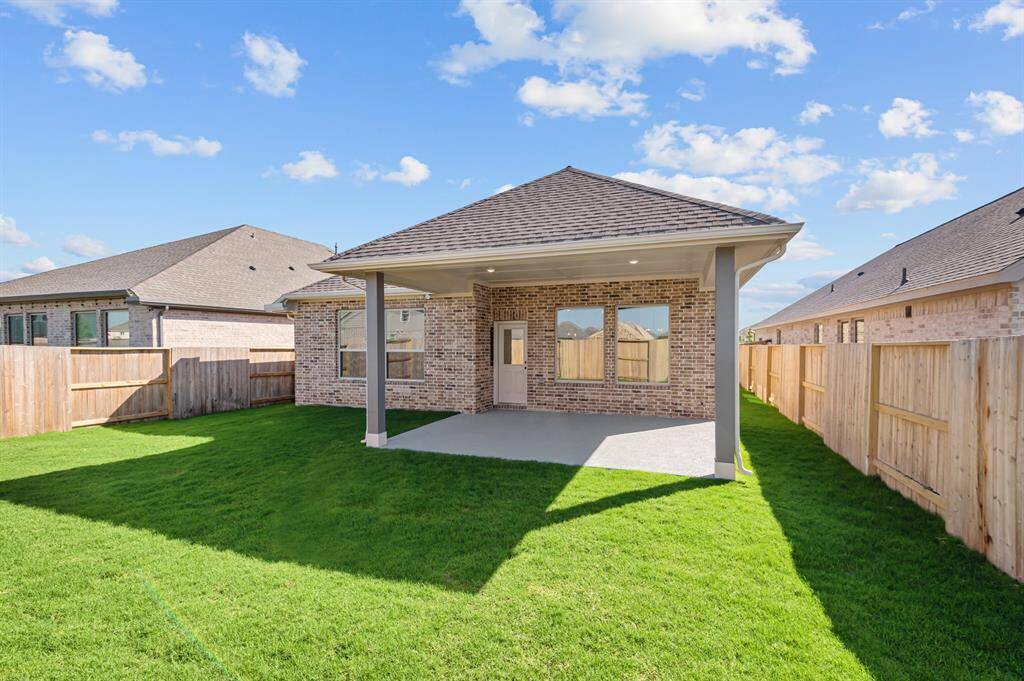Welcome to The Penmark by David Weekley Homes. Move-In-Ready Now!