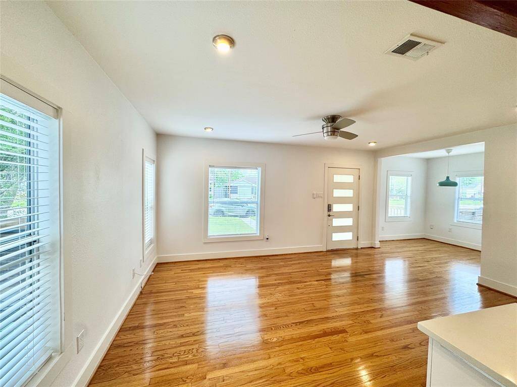 With blinds open, the light outside spills in!