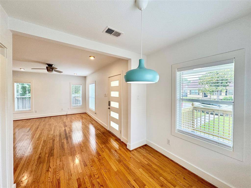 With blinds open, the light outside spills in!