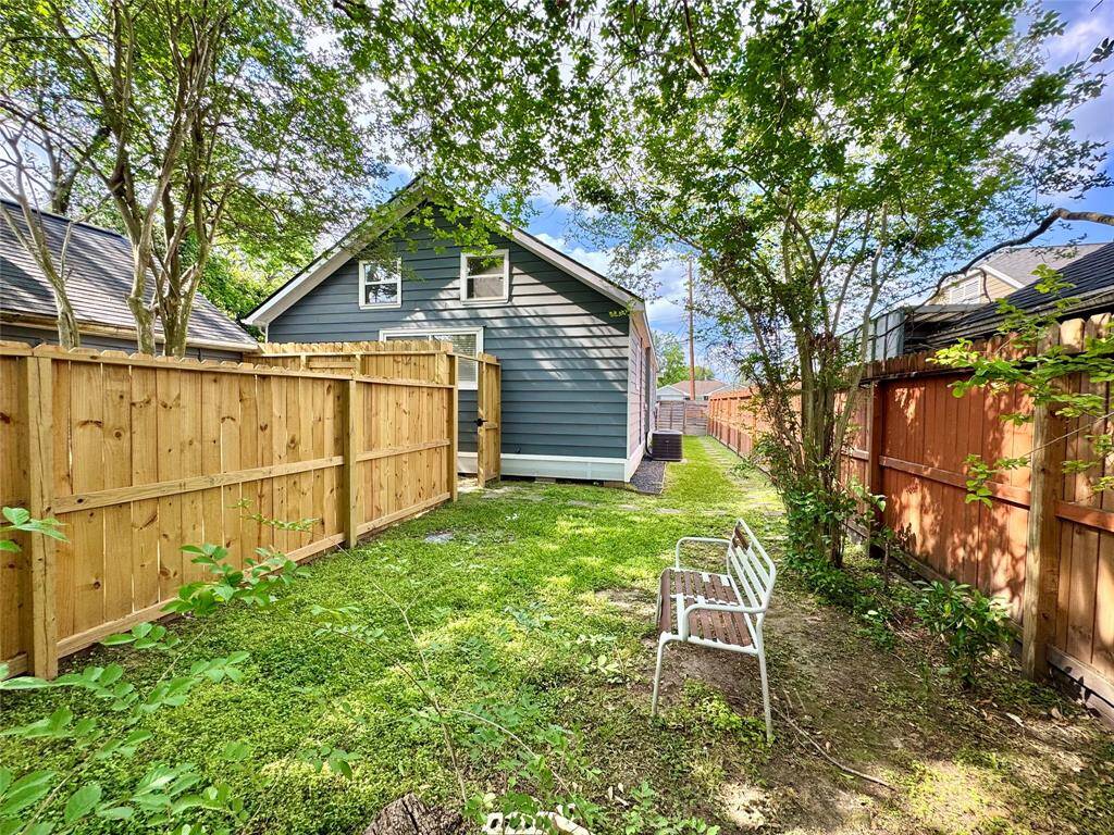Plenty of room for Fido to run around or spending a day outside!