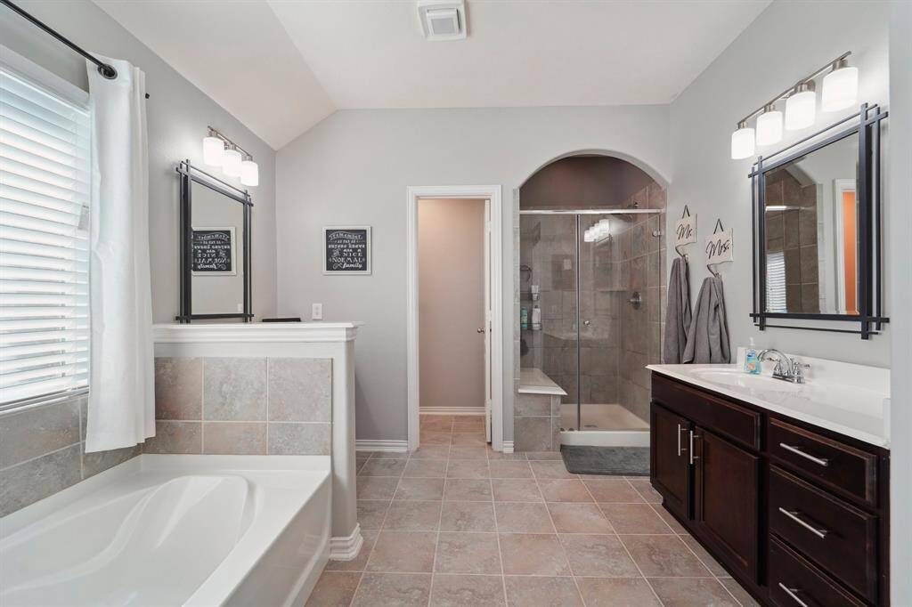 Double sink master bath with new paint added 2025!