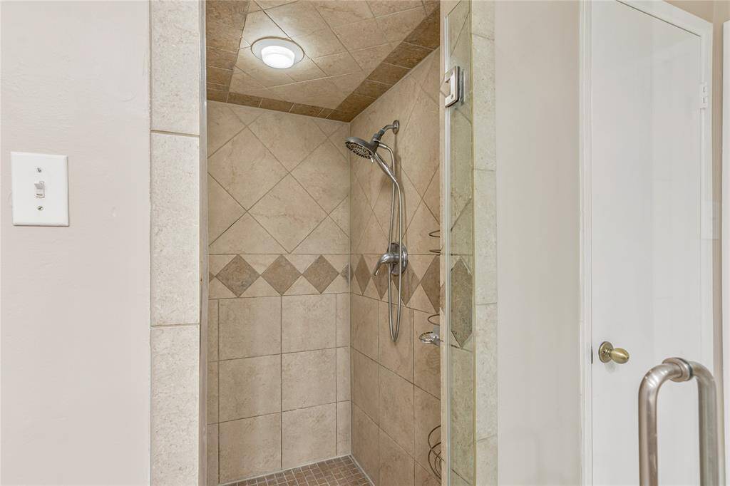 CUSTOM WALK-IN SHOWER!