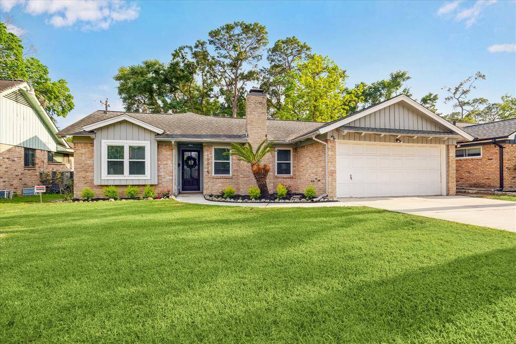 Welcome to 10019 Haddington Dr. Beautiful curb appeal with fresh landscaping!