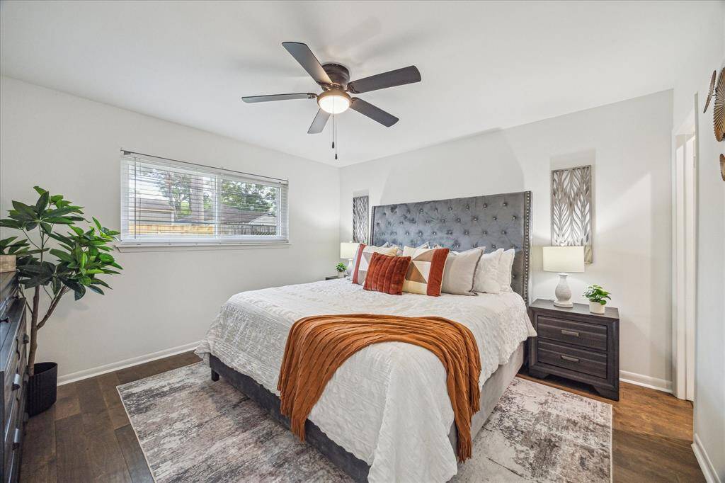 Wonderful primary bedroom, large enough for a king bed, nightstands and a dresser.