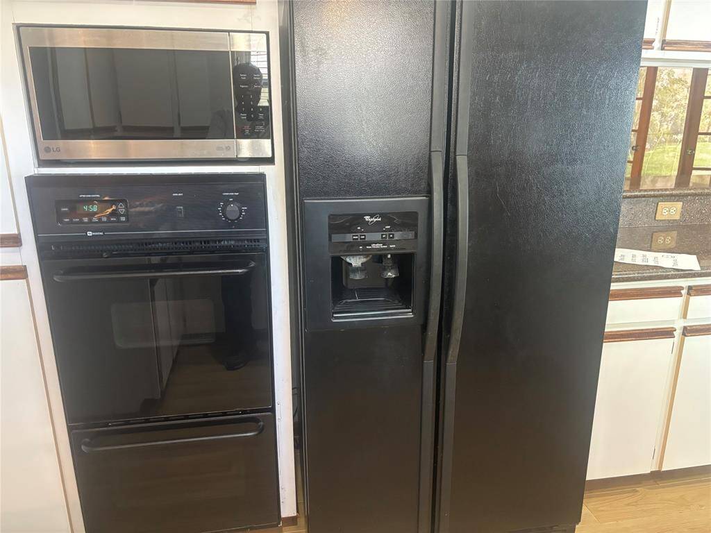 Double oven and refrigerator