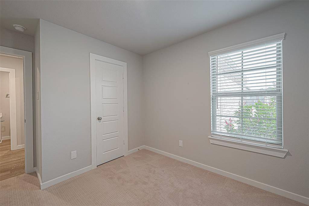 Alternate view of 3rd bedroom.