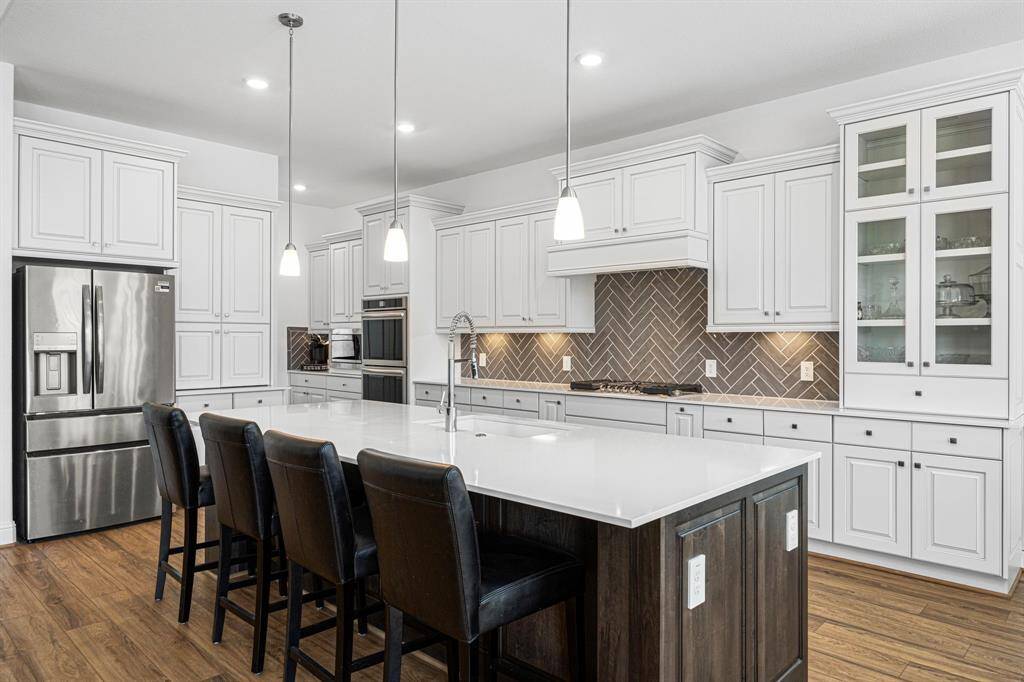 No detail was spared in this spectacular kitchen.