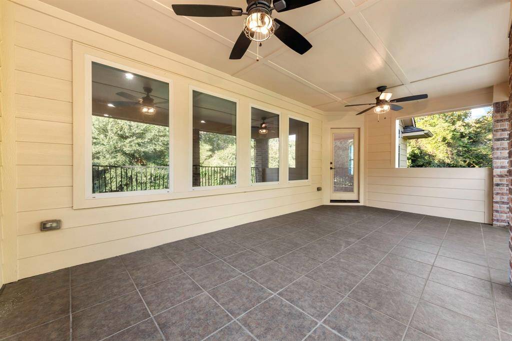 Second story balcony great for catching incredible TX sunsets!