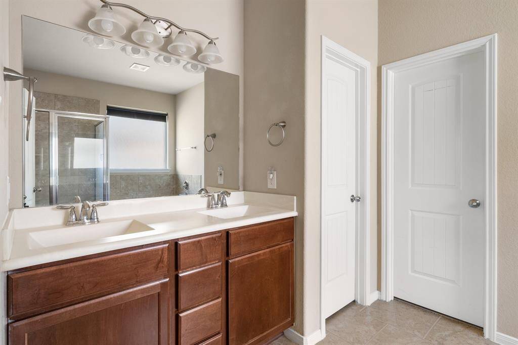 Dual Sinks