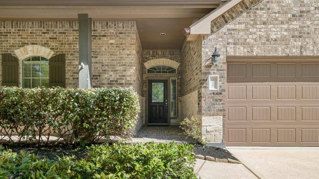 Covered Front Porch