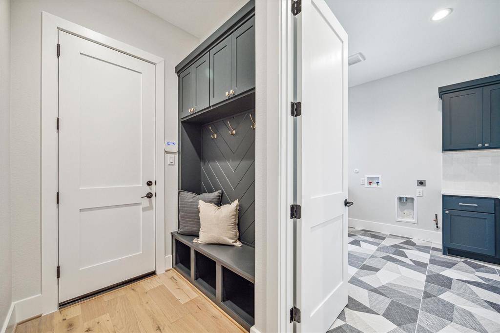 Mud Nook and view into Utility Room