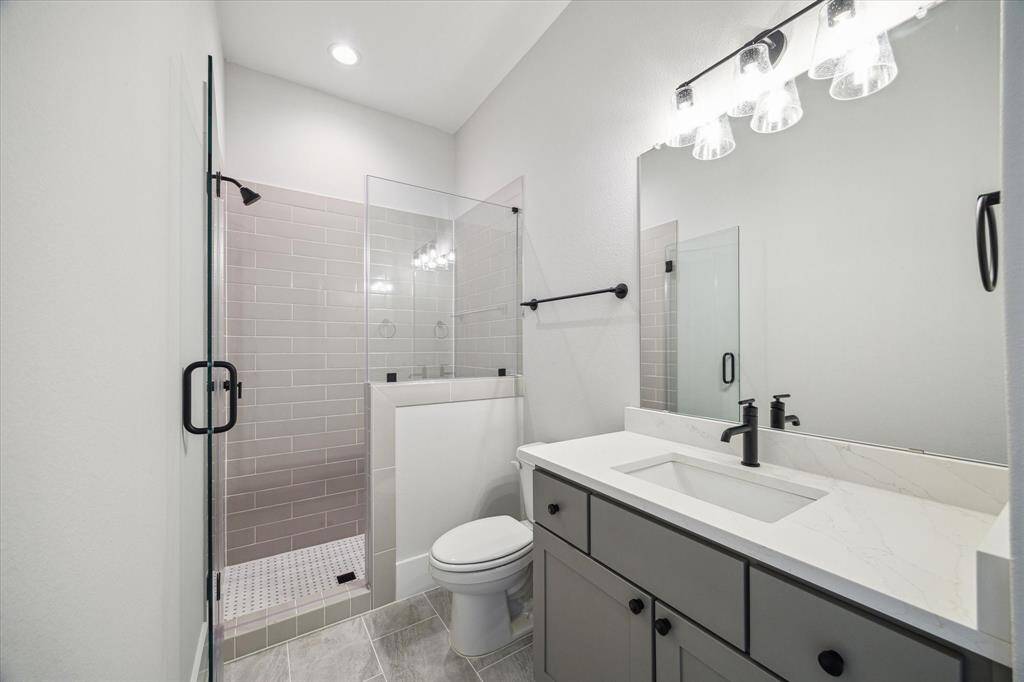 1 of 5 Secondary Ensuite Baths