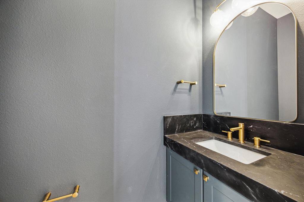 Powder Bath