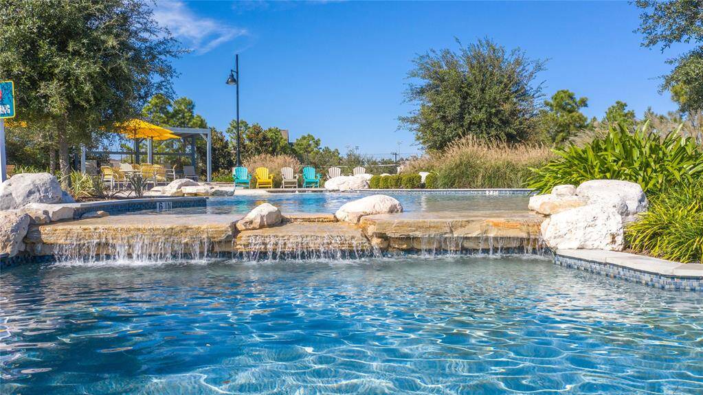 Sawmill Lake Club Lakeside Pool in Sienna