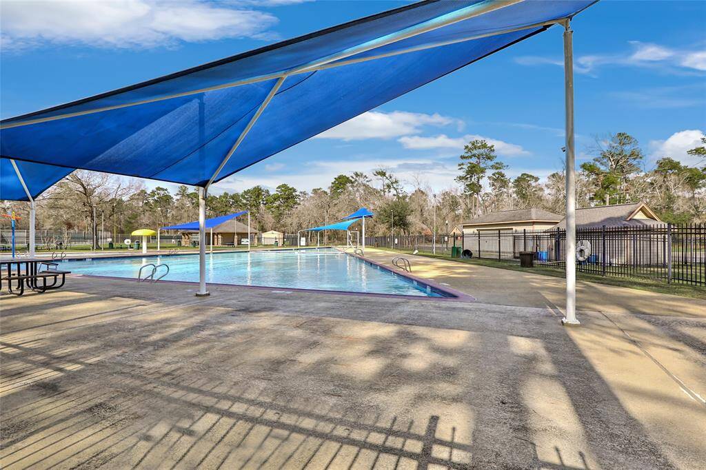 Neighborhood amenities
