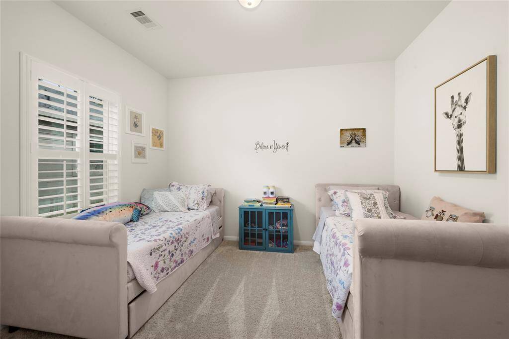 Secondary bedroom