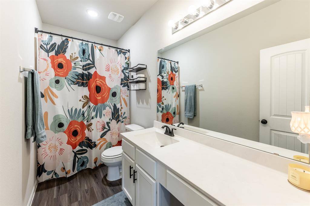 Bath - 1st Floor