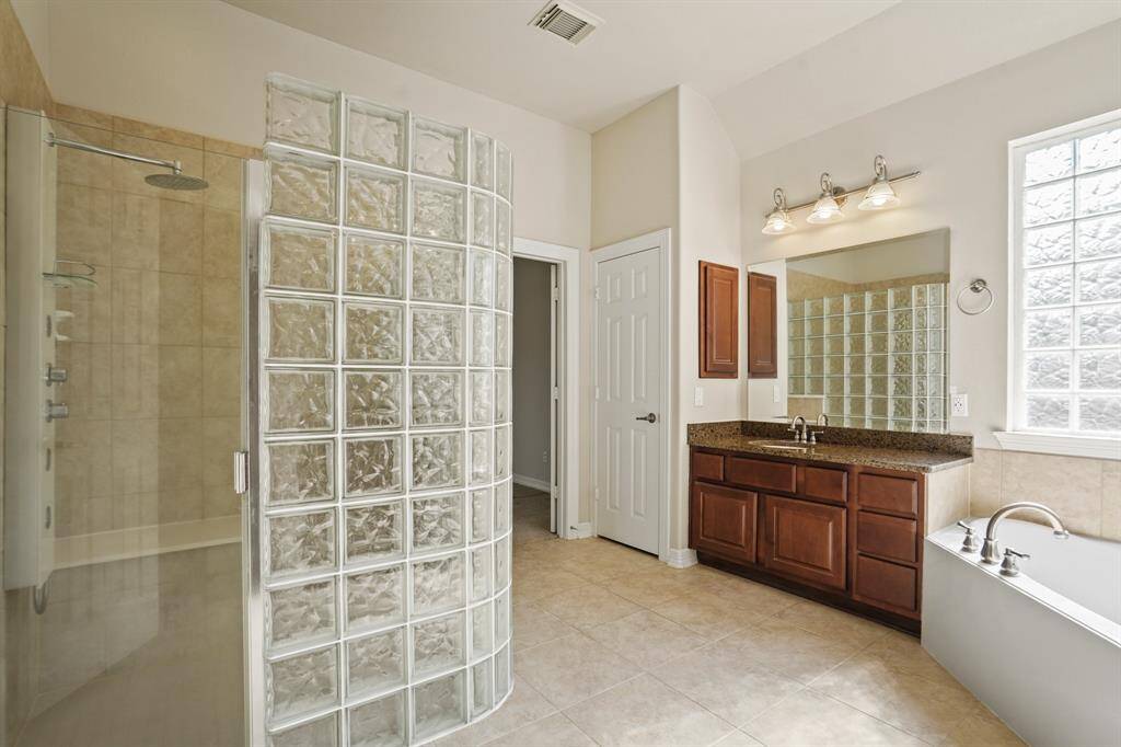 Large walk in shower.