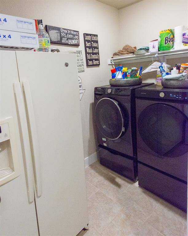 laundry room Washer dryer do not convey