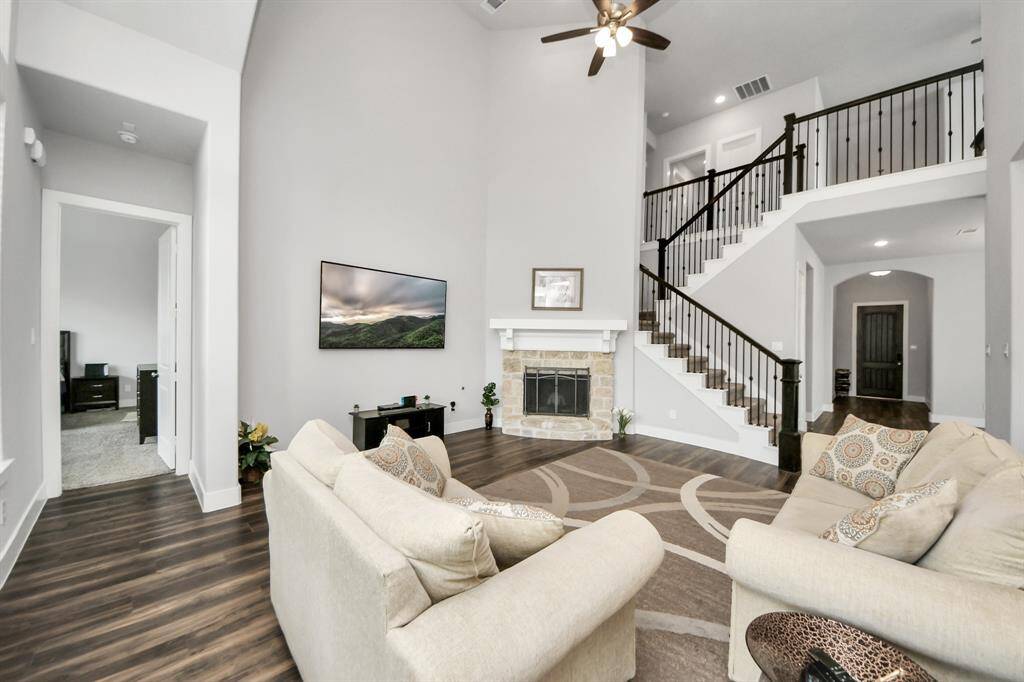 Nice size living room for your guests.