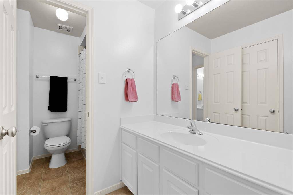 No having to fight over counter space and storage when each bedroom offers a private vanity with great cabinet space and a linen closet in the Jack n Jill bath.