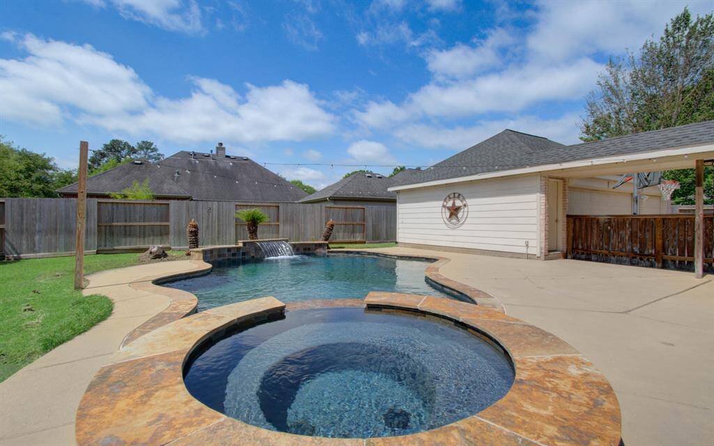 Enjoy a soak in the connected spa after a long day.