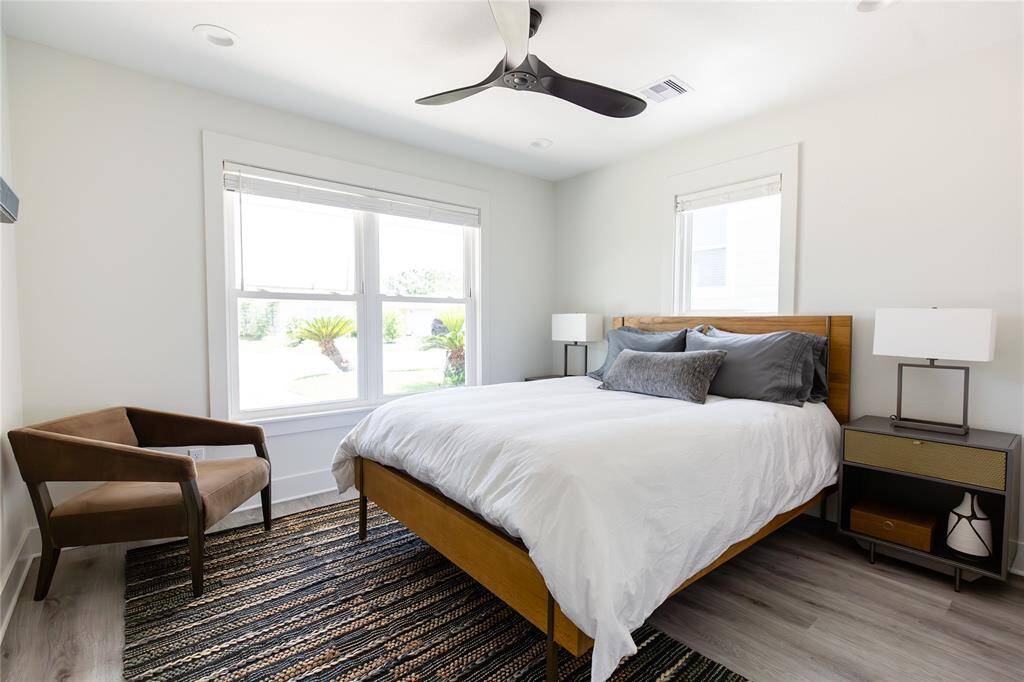 West side bedroom.