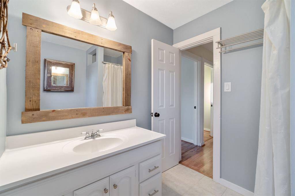 Guest bathroom