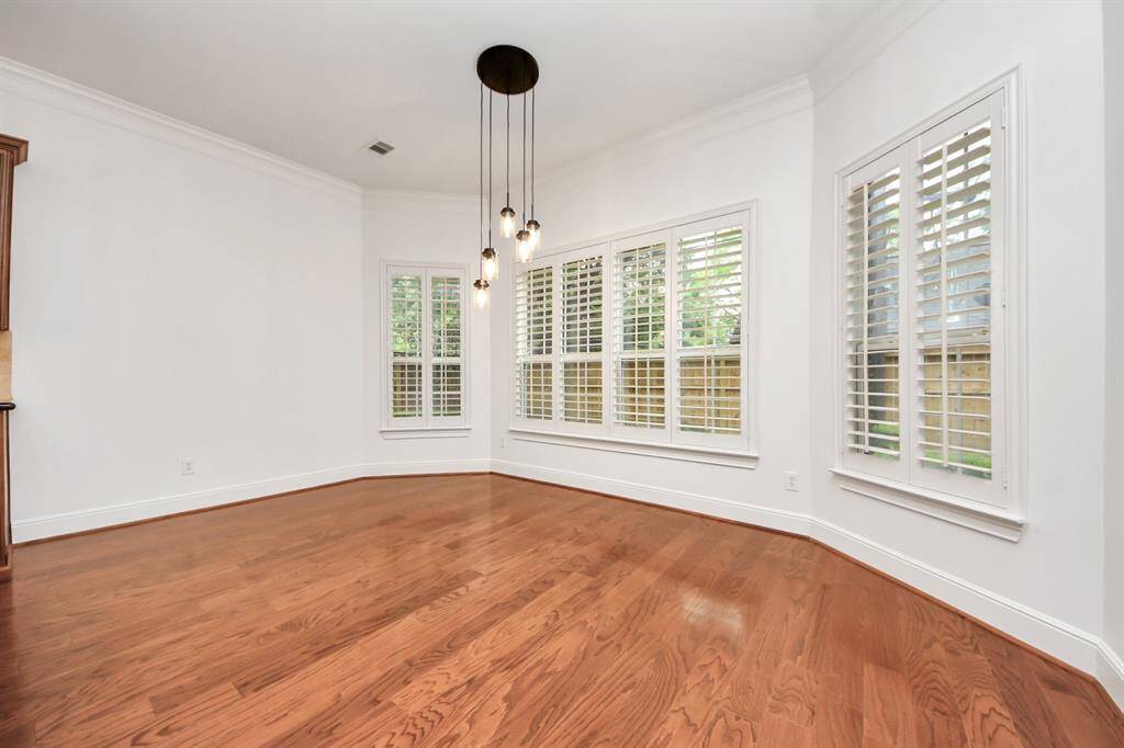 Breakfast Room
