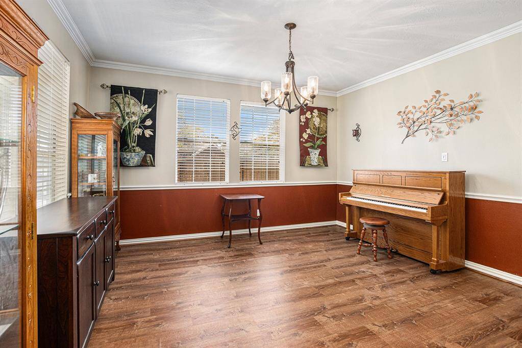 Formal dining