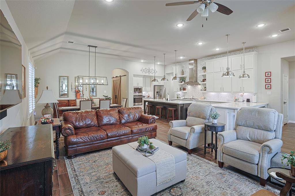 Take in the tall ceilings and open floorplan
