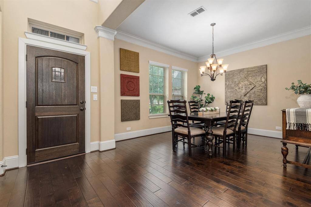 Take a look at this lovely dining room just inside the entry.