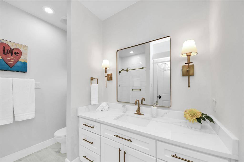 Bathroom #2