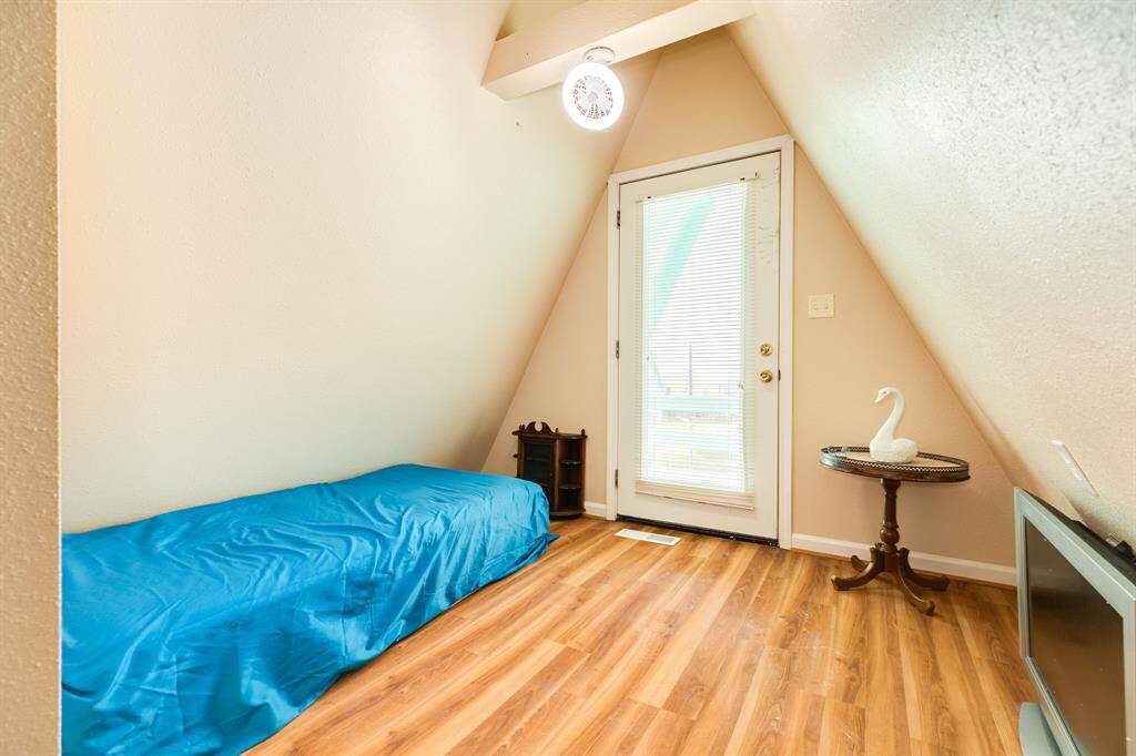 Private Loft with Deck