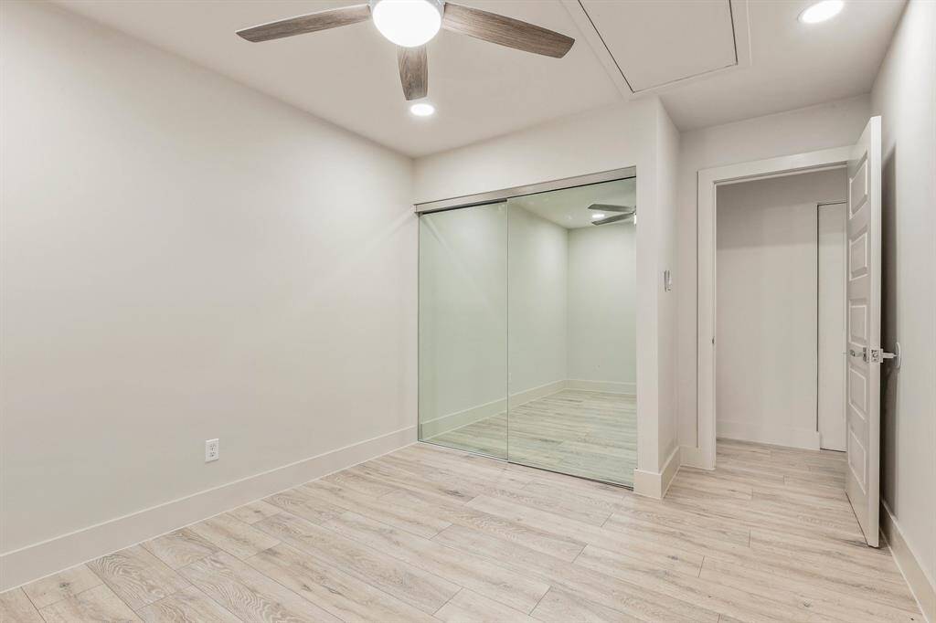 A full view of the bedroom.