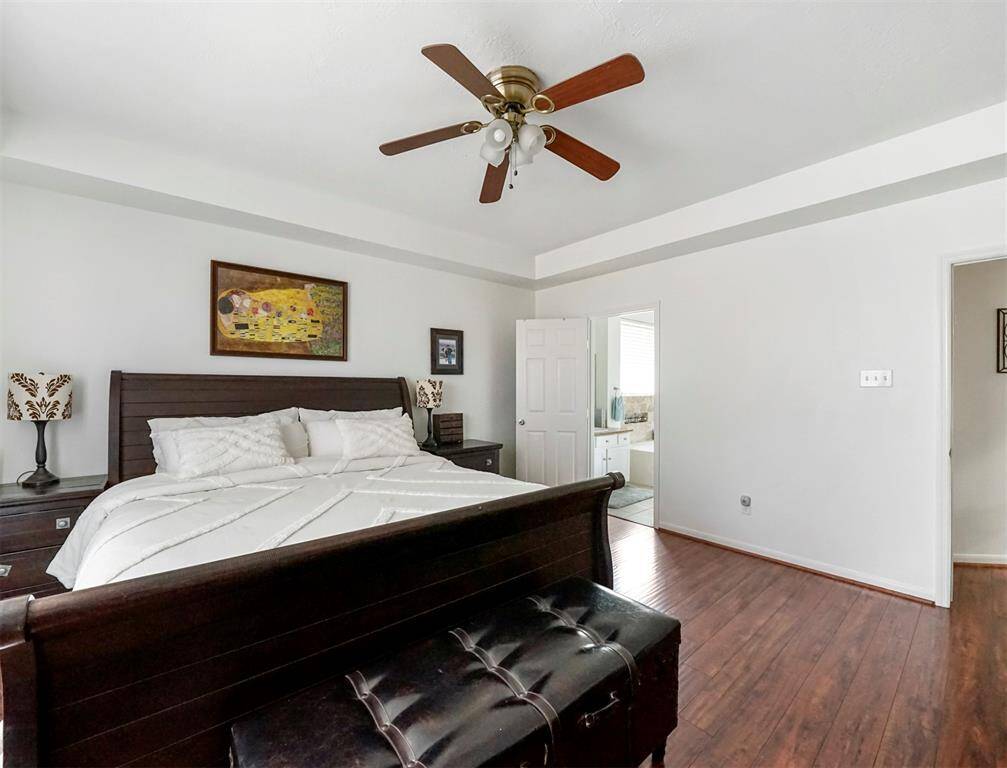 The bedroom is ready for your king sized bed!