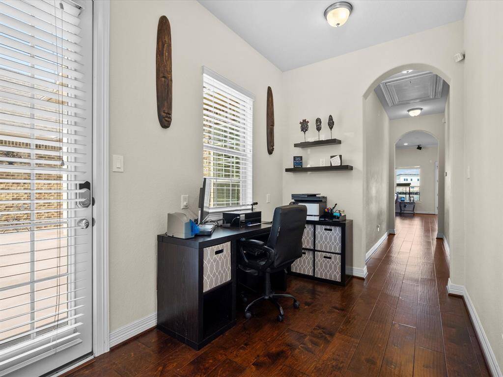 Perfect Nook for small office