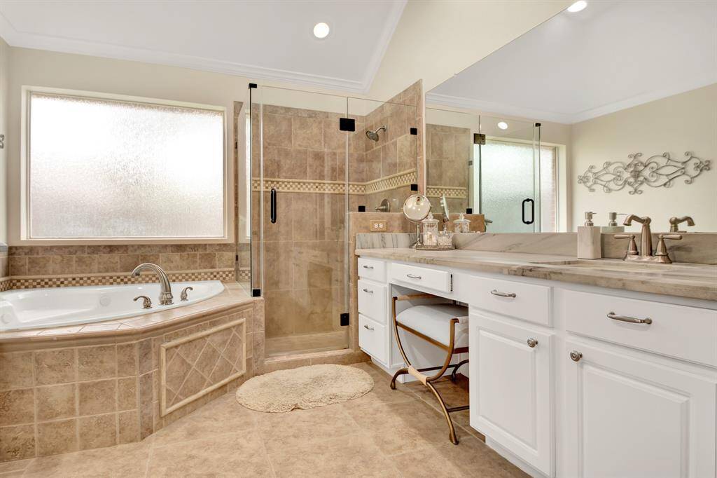 Seamless Glass Shower