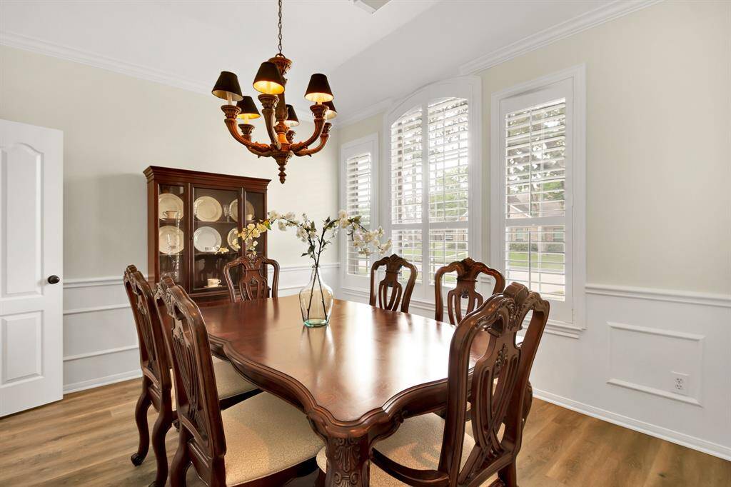 Beautiful Dining Room