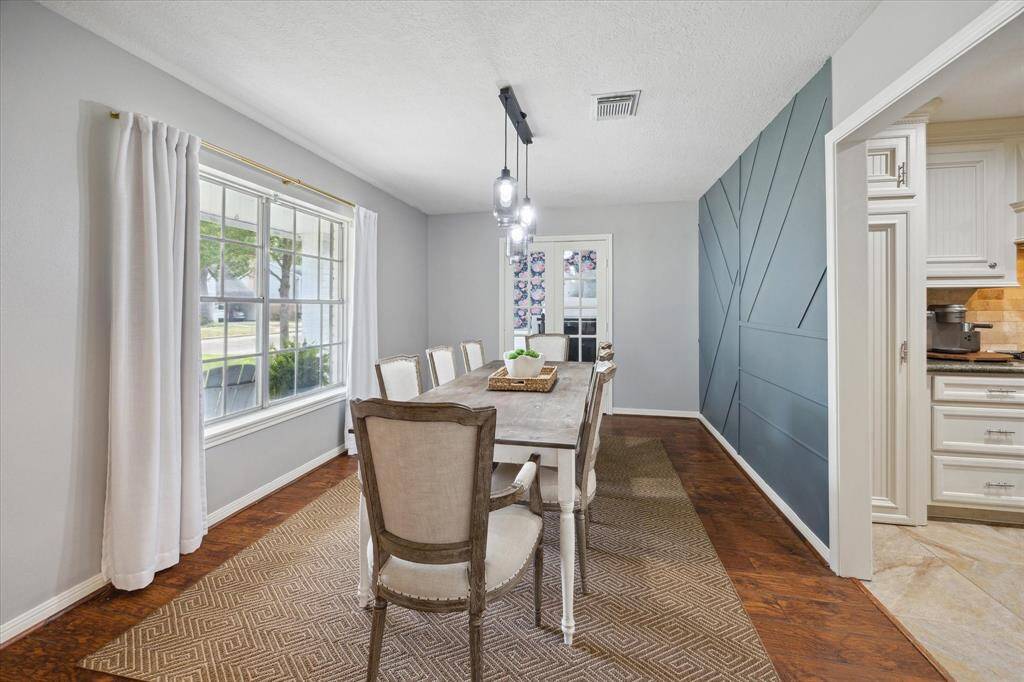 Savor the sunrise with a perfect cup of freshly roasted coffee at the dining table.