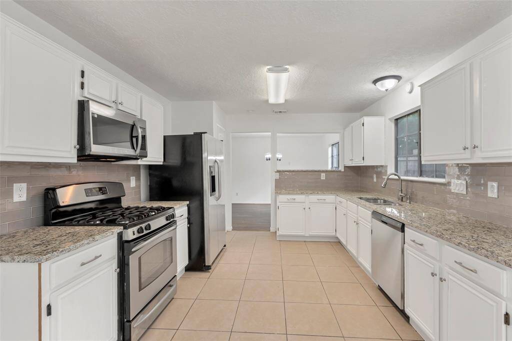 What would you cook in this beautiful kitchen?