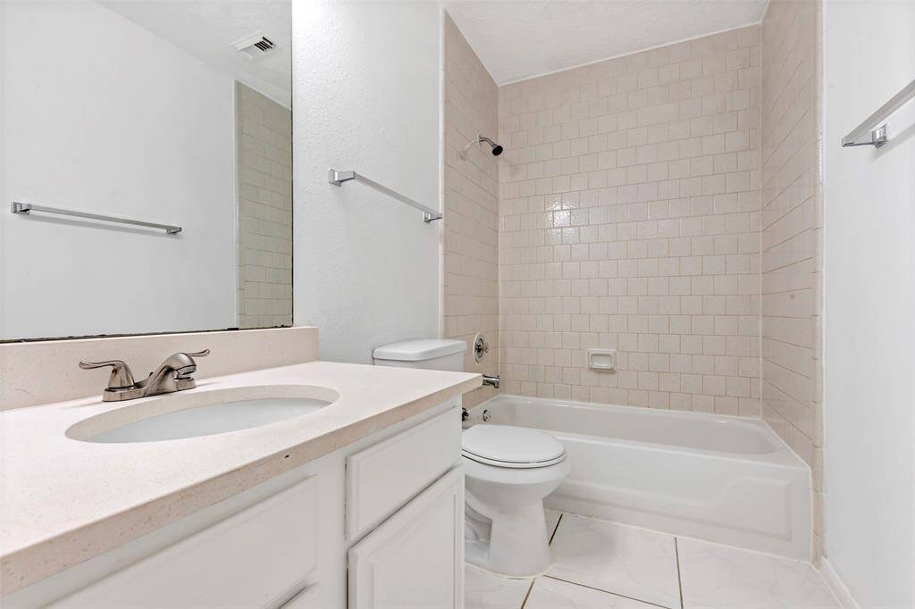 Secondary bathroom