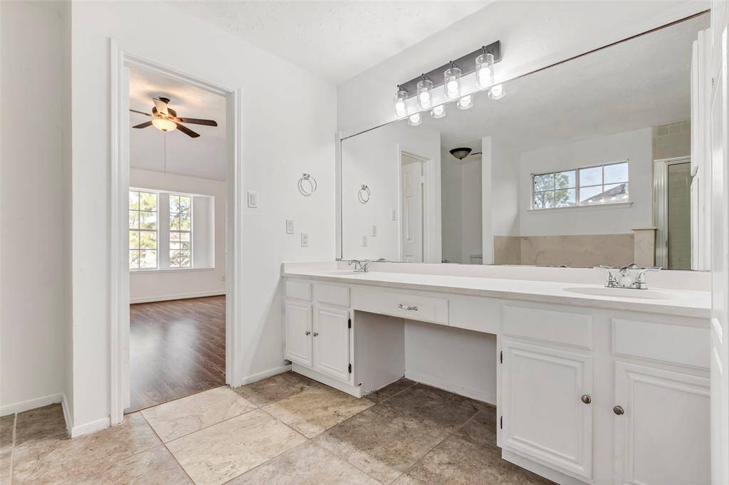 Double vanity