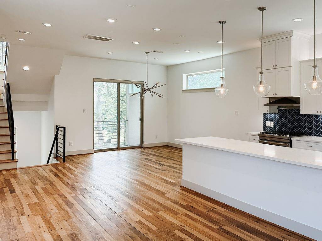 The large designated dining area is perfectly located off the kitchen and living area.